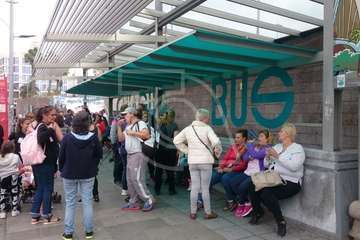 Los inquilinos de Visocan en Telde y de la RSP de Jinámar, en la protesta capitalina del Primero de Mayo (Foto TA)